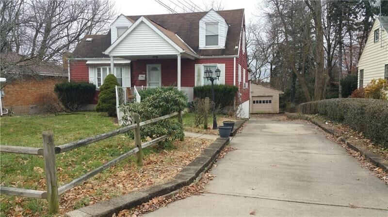 Property Photo:  334 Collins Dr  PA 15235 