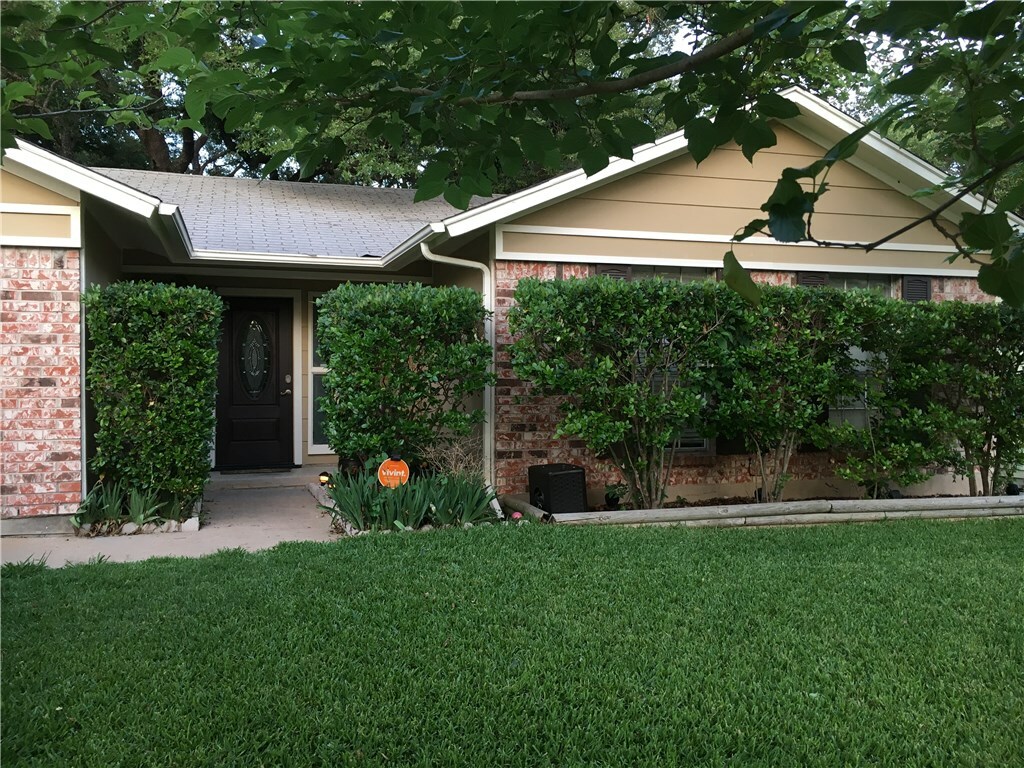 Property Photo: 7309 Lunar Drive TX 78745
