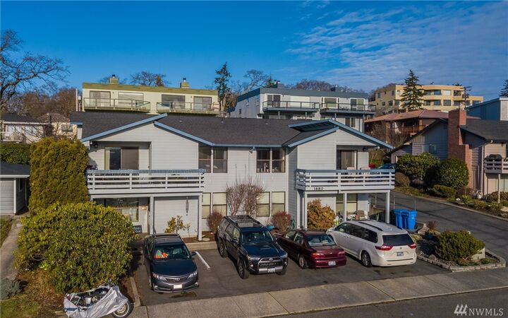 Property Photo: 1680 SE 10th Ave WA 98277