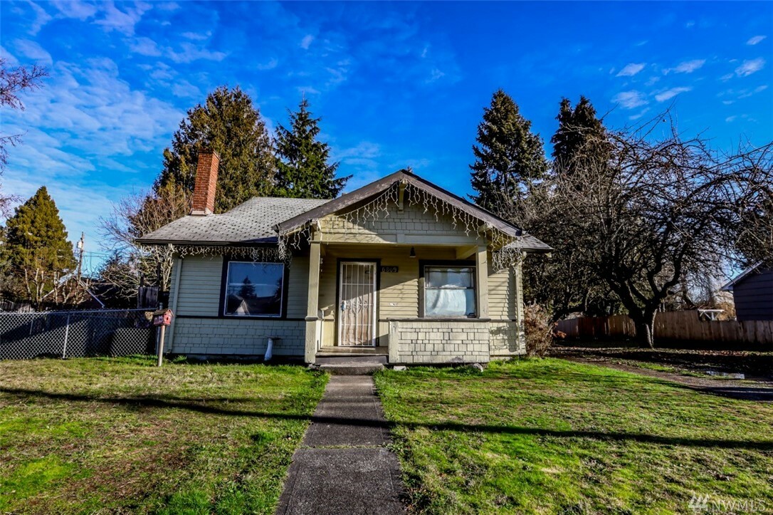 Property Photo: 6809 A St WA 98408