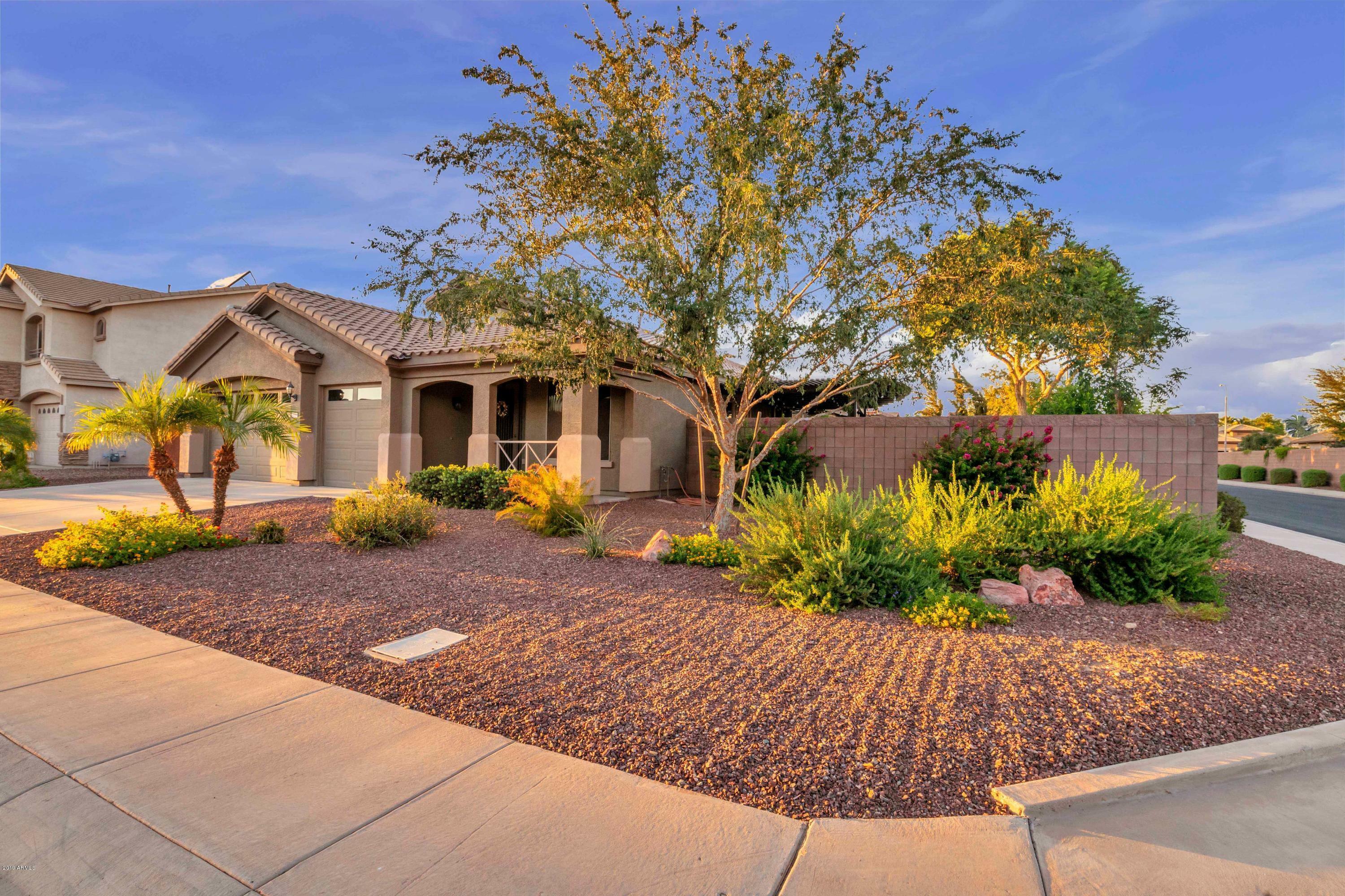 Property Photo:  1316 E Carob Place  AZ 85286 