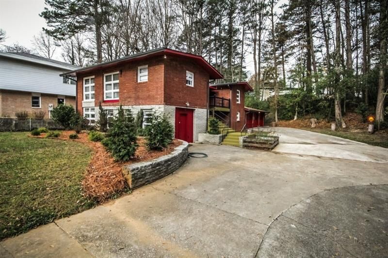 Property Photo:  3680 Admiral Drive   30341 