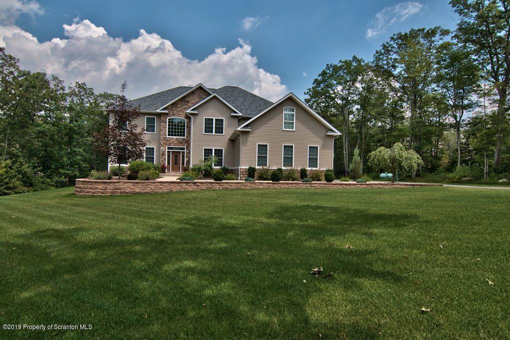 Property Photo:  276 Windsor Way  PA 18444 
