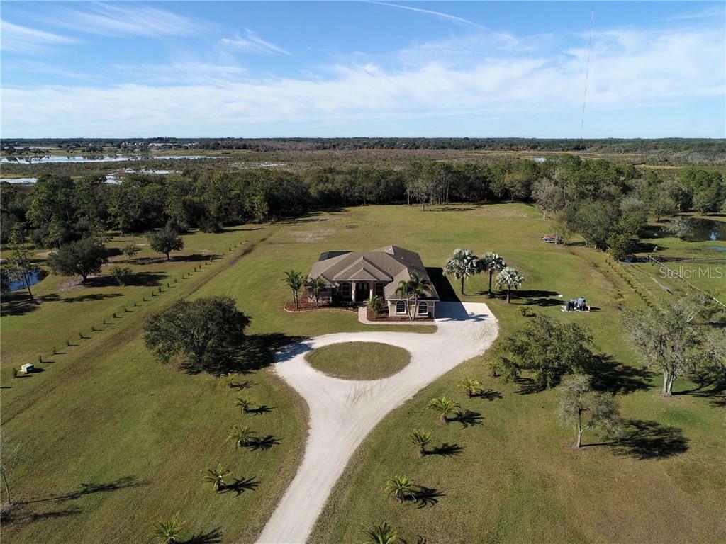 Property Photo: 29425 Saddlebag Trail FL 34251