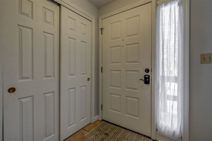 Property Photo: 20 Lindsey Way A NH 03045