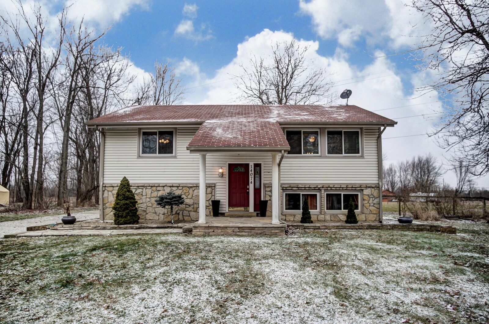 Property Photo: 14074 Havens Corners SW Road OH 43062
