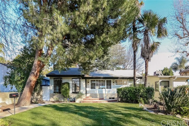 Property Photo:  5252 Bluebell Avenue  CA 91607 