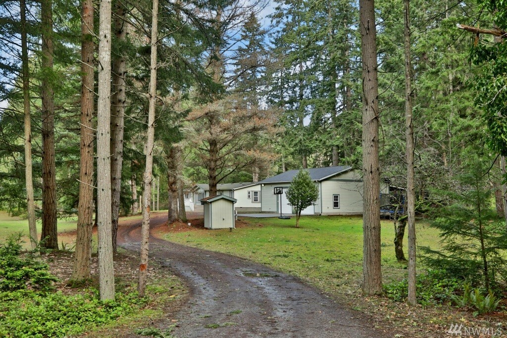 Property Photo: 3283 Brooks Hill Rd WA 98260