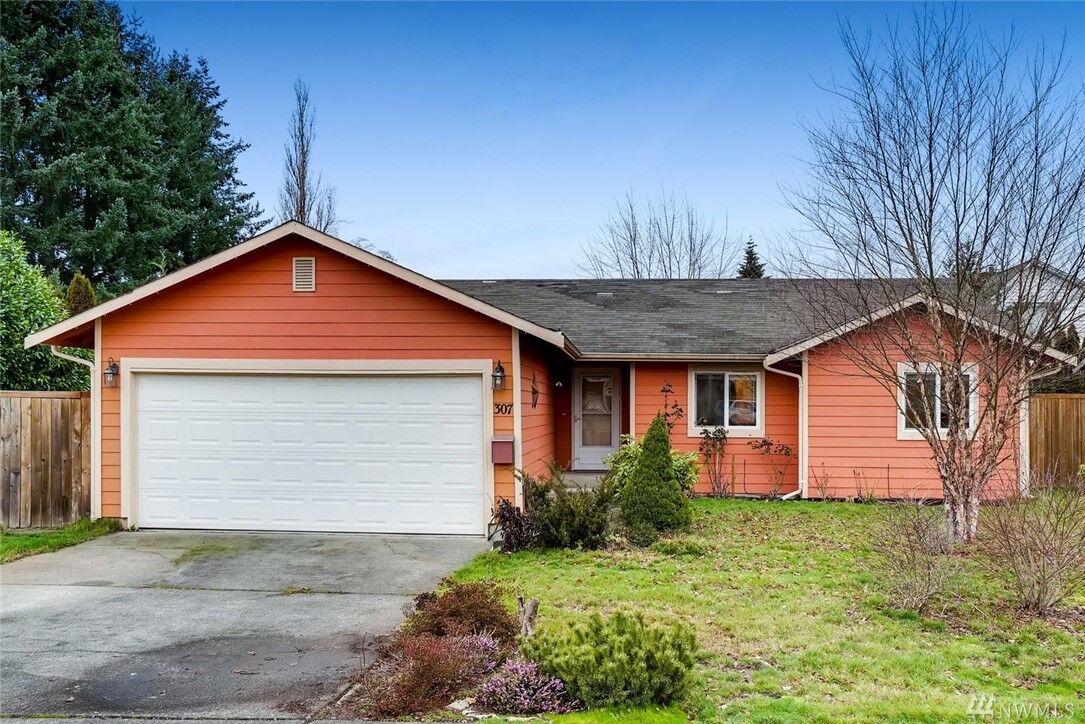 Property Photo:  307 Short Columbia St  WA 98272 