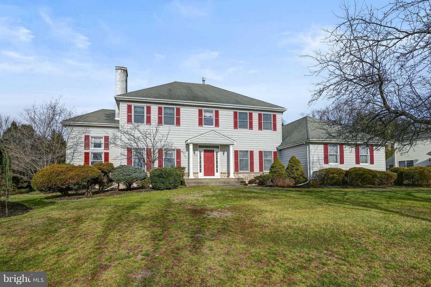 Property Photo:  27 Abbington Lane  NJ 08550 