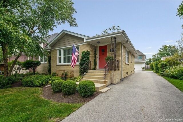 Property Photo: 831 South Colfax Avenue IL 60126