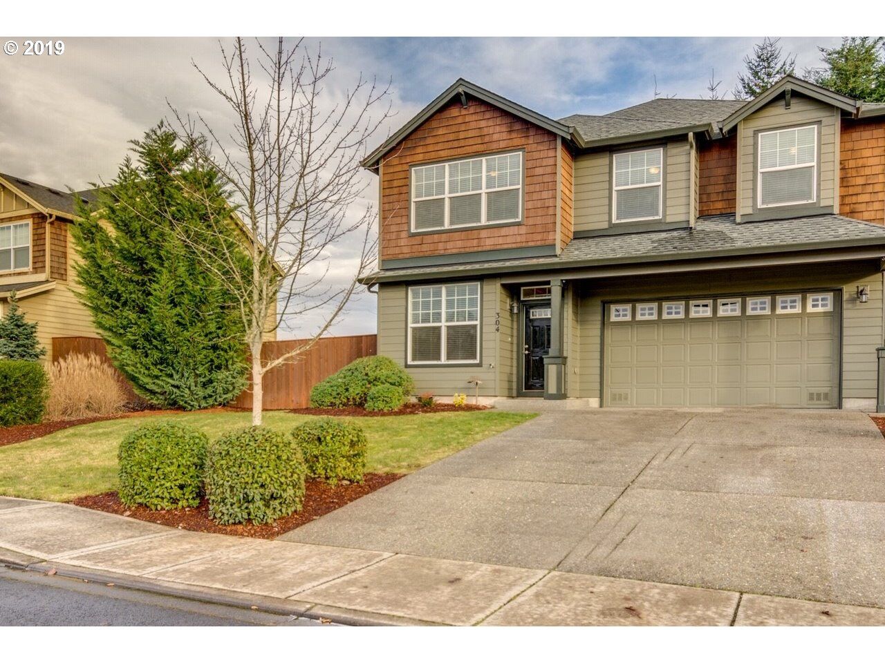Property Photo: 304 Sycamore St WA 98674