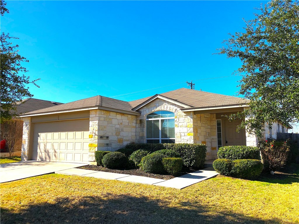 Property Photo:  302 Altamont Street  TX 78634 