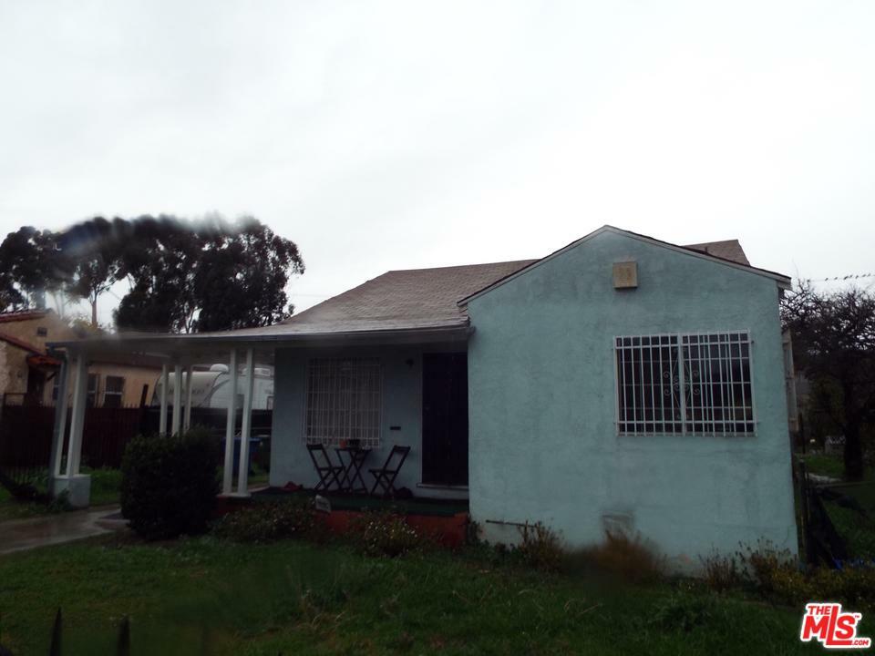 Property Photo:  447 E 118th St  CA 90061 