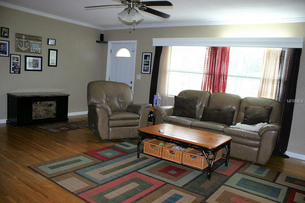 Property Photo:  1504 Satsuma Street  FL 33756 