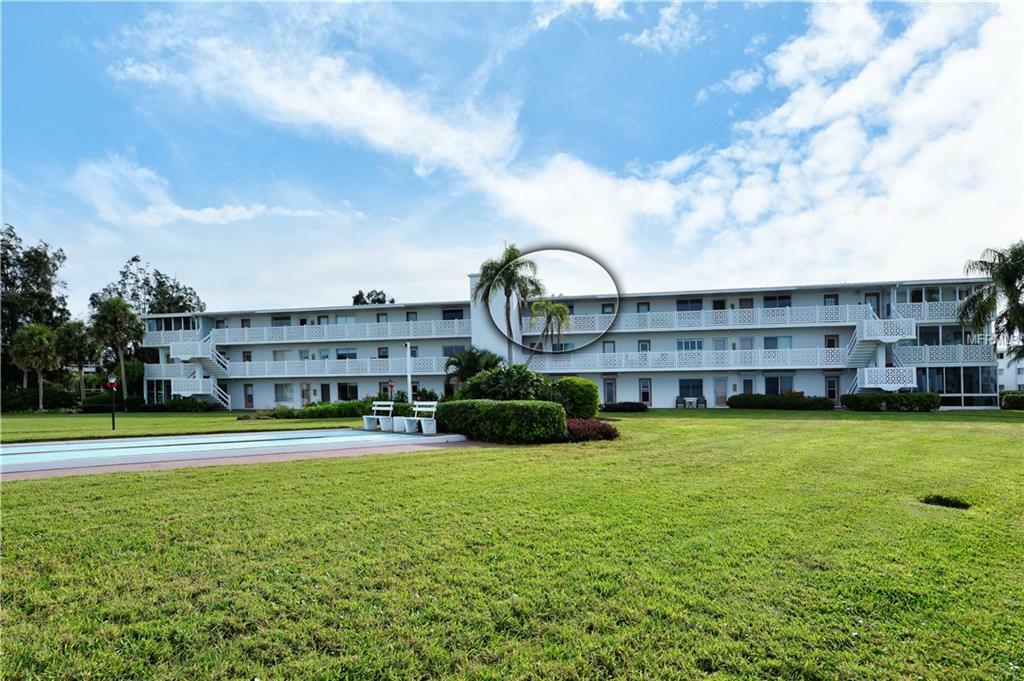 Property Photo:  765 John Ringling Boulevard 35clar  FL 34236 