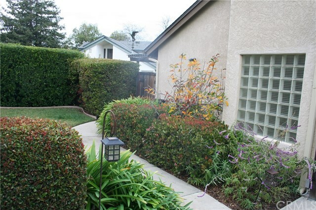 Property Photo:  890 Escuela Court  CA 93405 