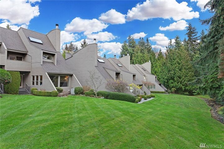 10315 NE 19th Place B-1  Bellevue WA 98004 photo