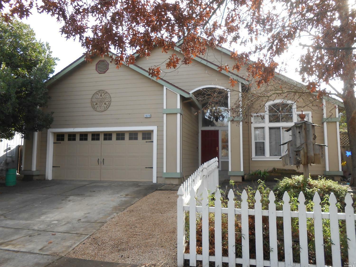 Property Photo:  2028 Red Oak Drive  CA 95403 