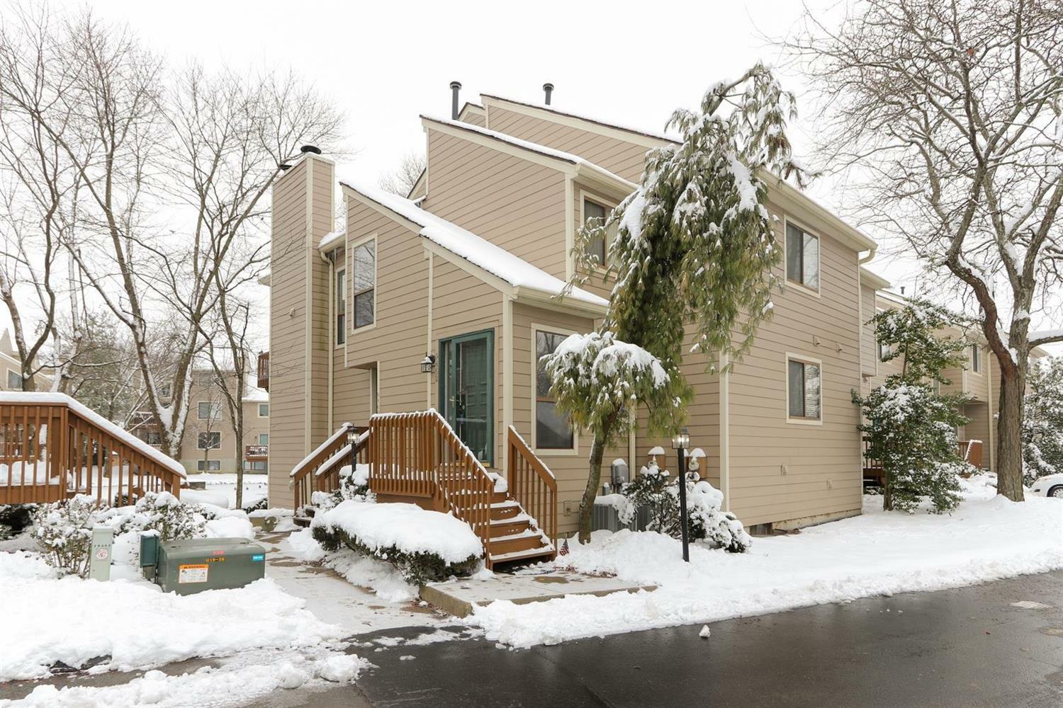 Property Photo: 9462 Hunters Creek Drive OH 45242