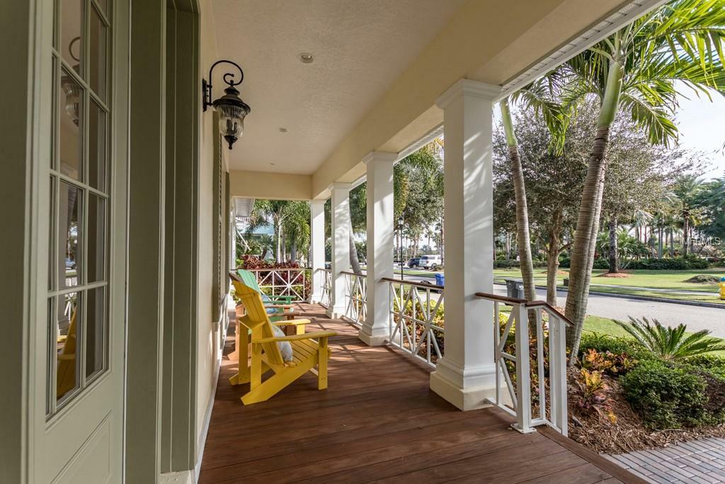 Property Photo:  435 Mirabay Boulevard  FL 33572 