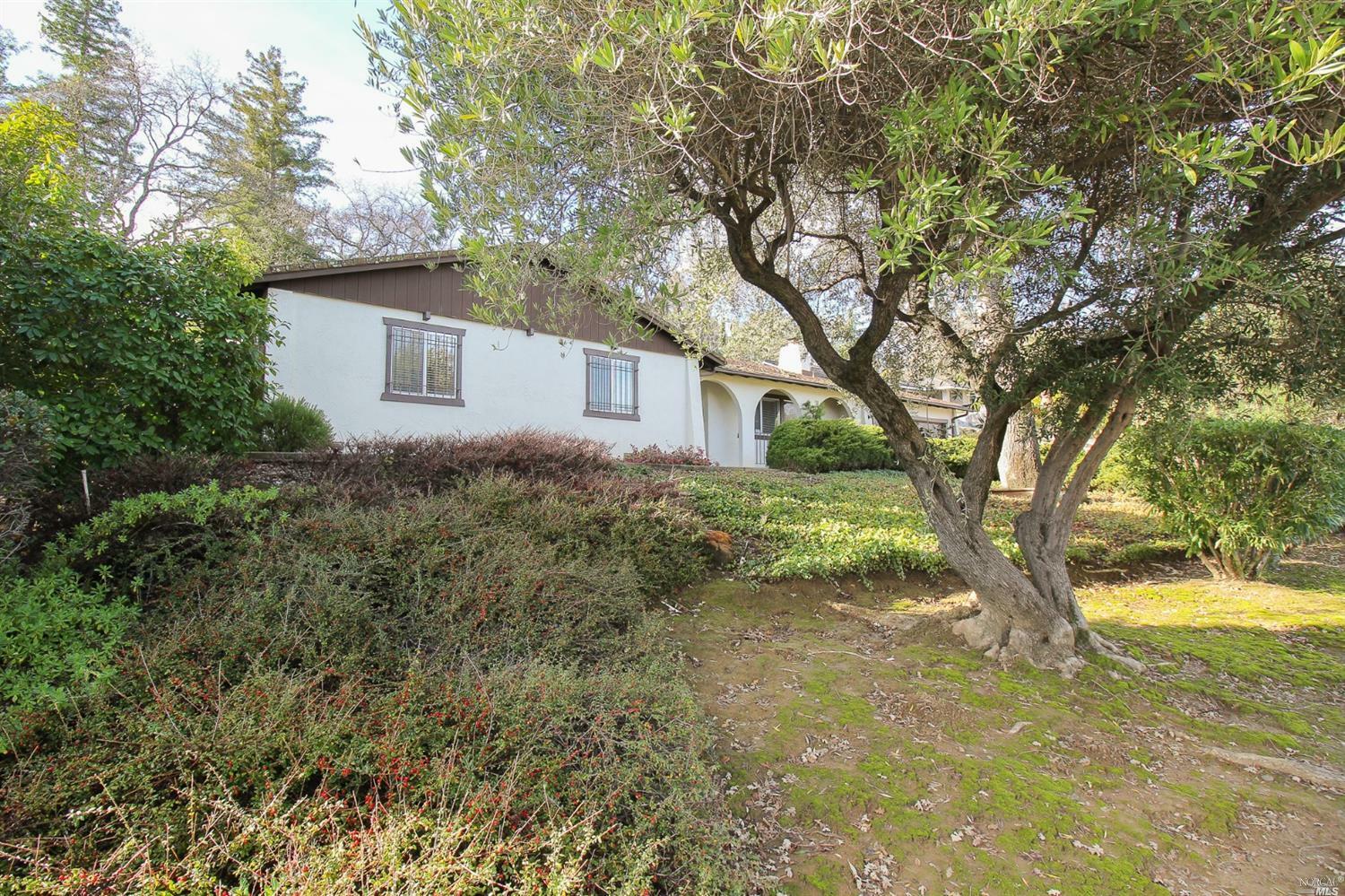 113 Foothill Drive  Vacaville CA 95688 photo