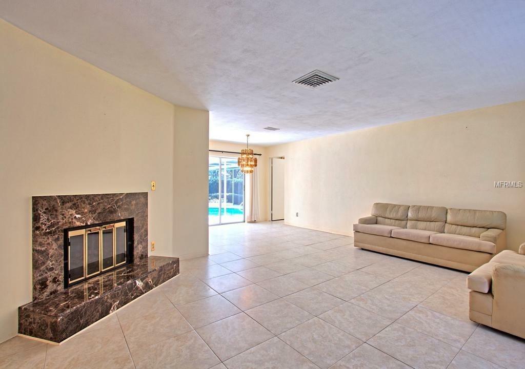 Property Photo:  8801 15th Way N  FL 33702 