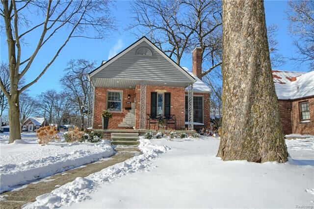 Property Photo: 1096 Roosevelt Street MI 48170
