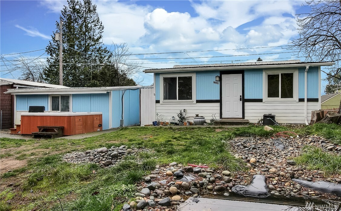 Property Photo:  7220 S D St  WA 98408 