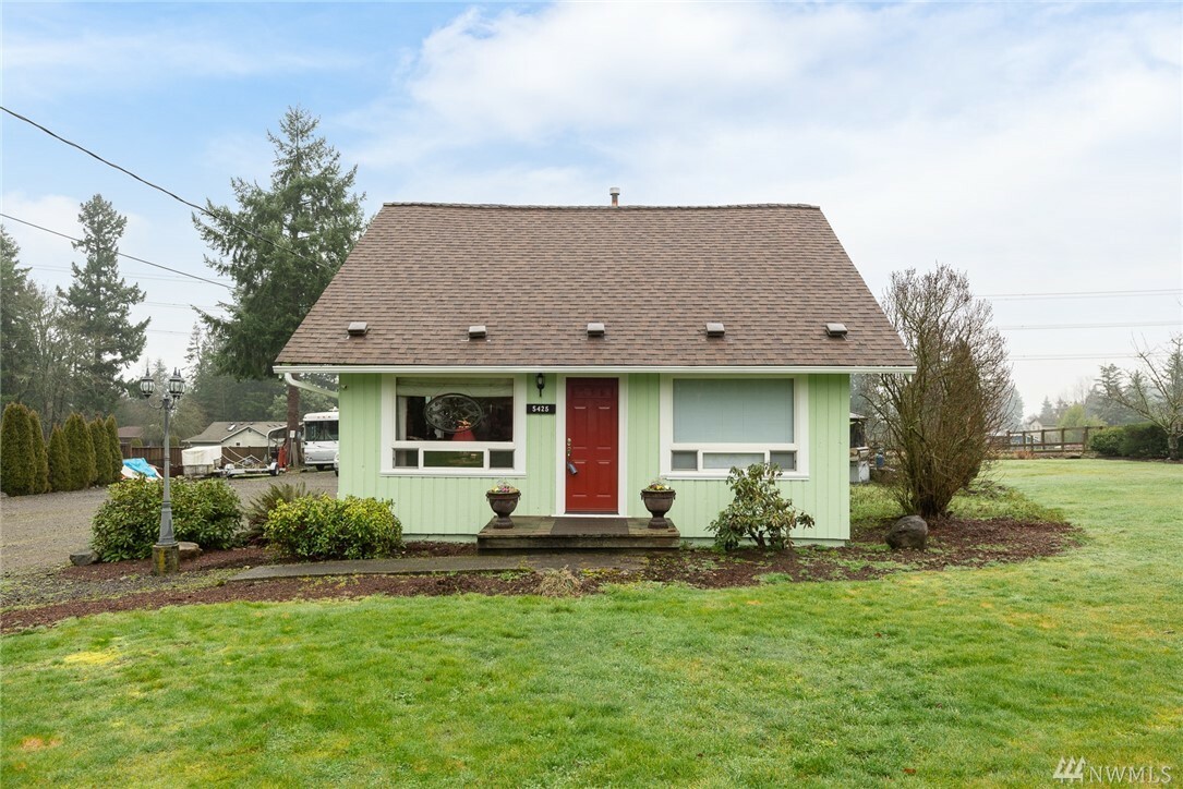 Property Photo: 5425 44th Ave E WA 98443