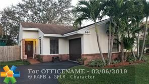 Property Photo: 660 Thornridge Ave FL 33325