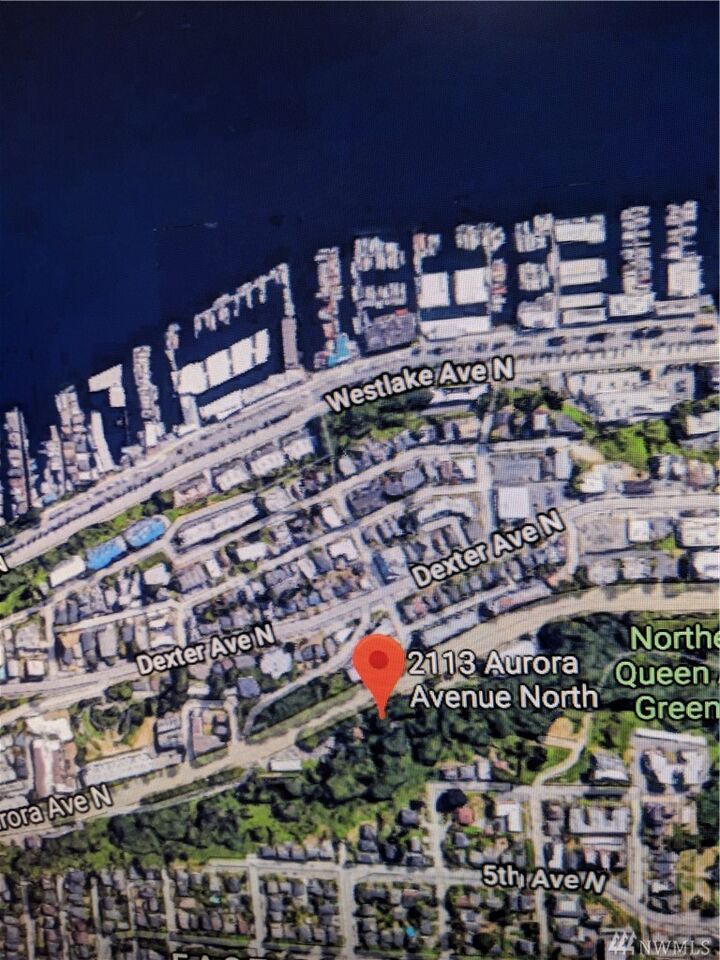 Property Photo:  2113 Aurora Ave N  WA 98109 