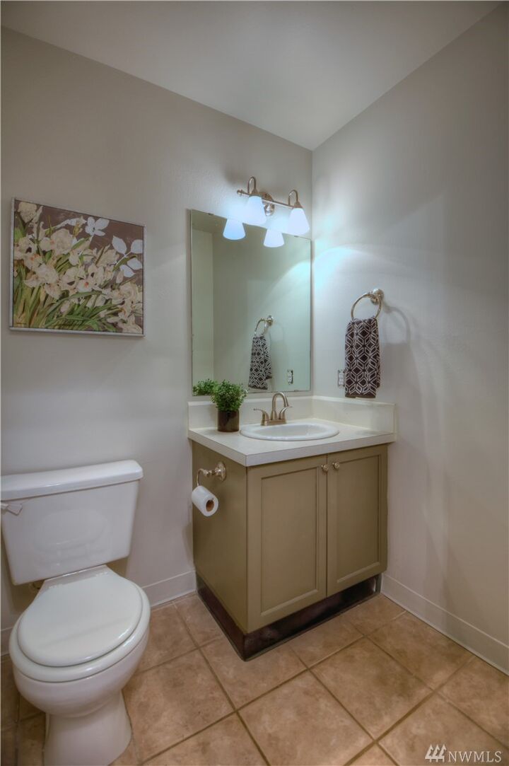 Property Photo:  4625 Parkside Dr SE  WA 98503 