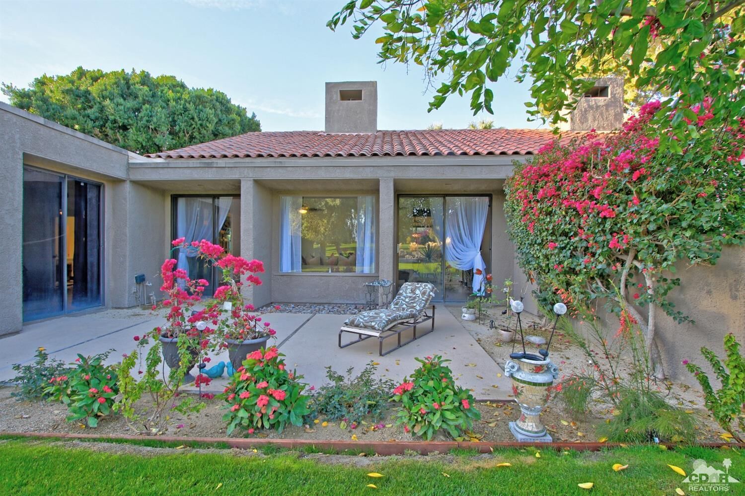 Property Photo:  543 Desert West Drive  CA 92270 