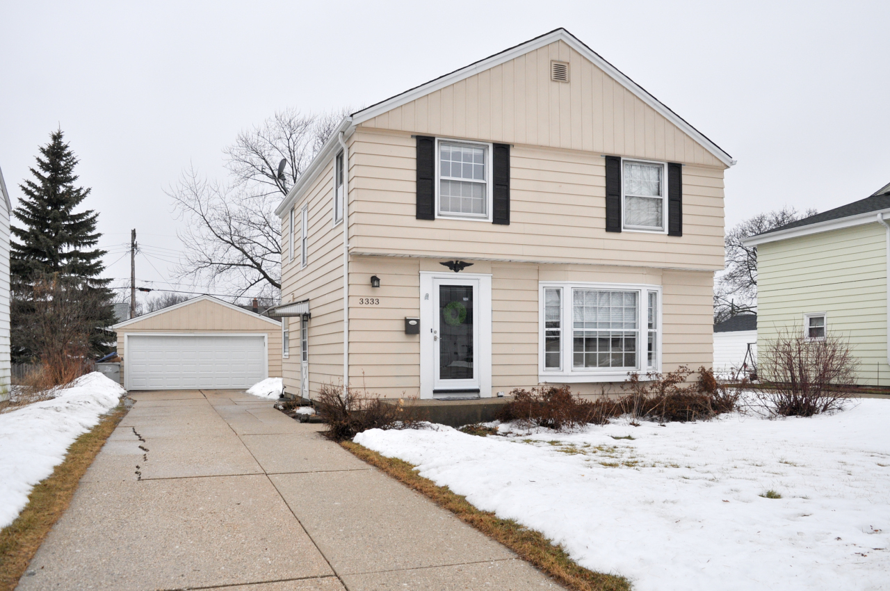 Property Photo:  3333 S 53rd St  WI 53219 