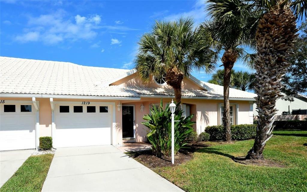 Property Photo:  1219 Berkshire Circle  FL 34292 