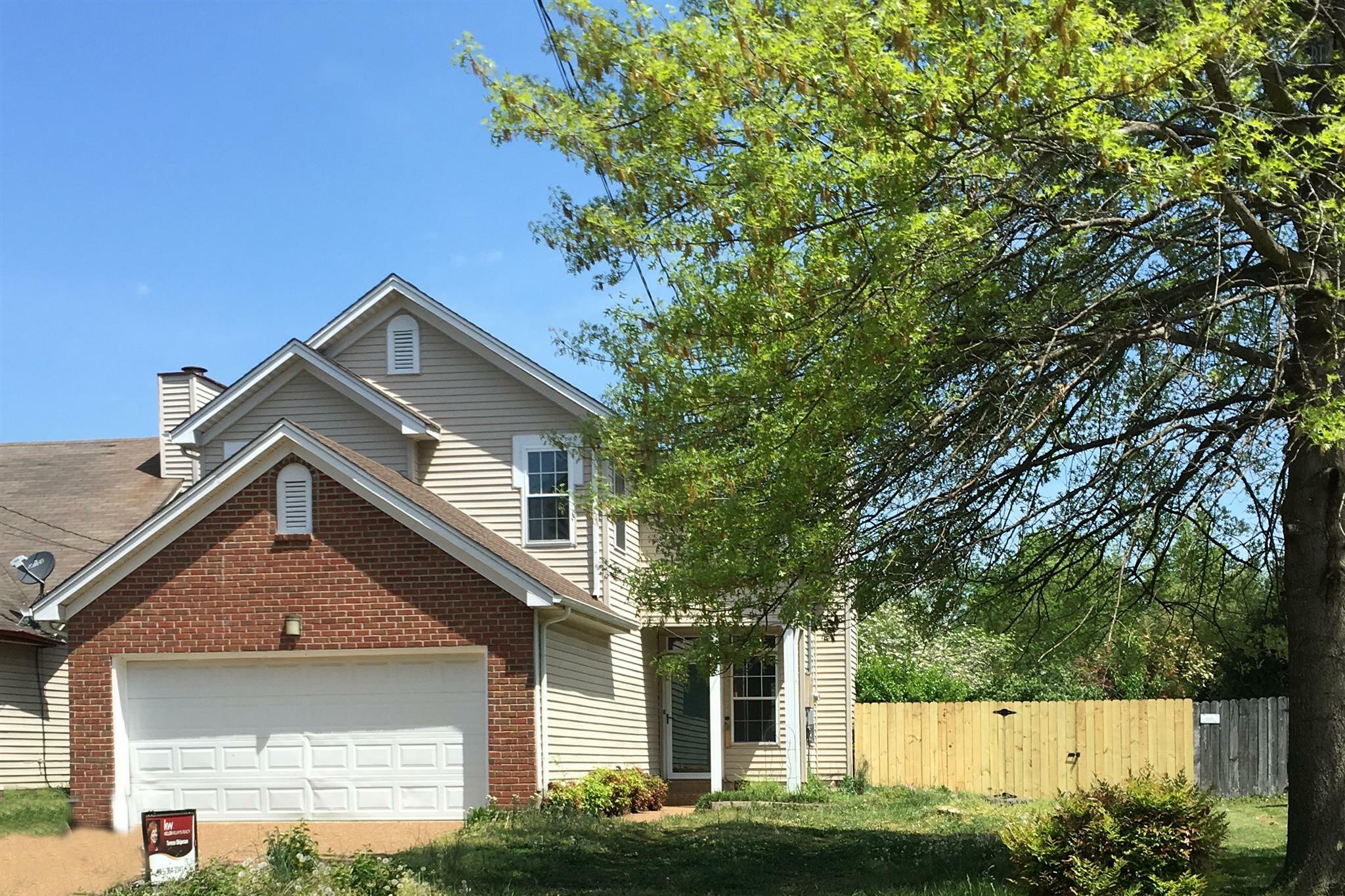 Property Photo: 608 Brentmeadow Circle TN 37115