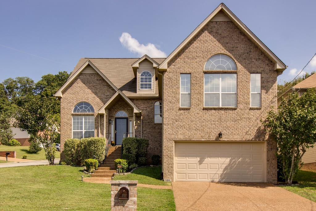 Property Photo: 132 Holt Hills Rd TN 37211