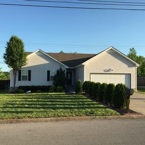 Property Photo:  1304 Loren Cir  TN 37042 