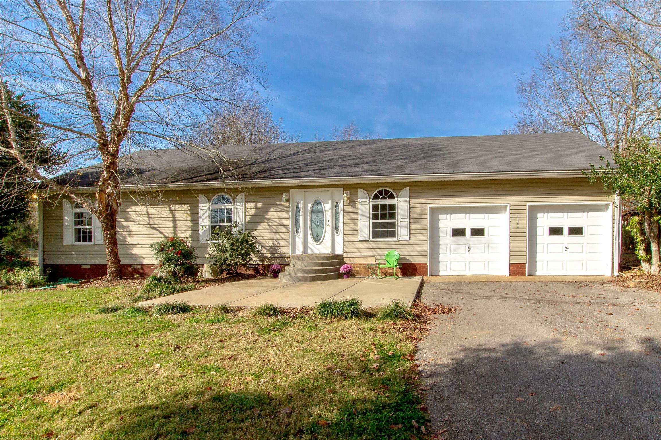 Property Photo:  1372 Mockingbird Ln  TN 37130 