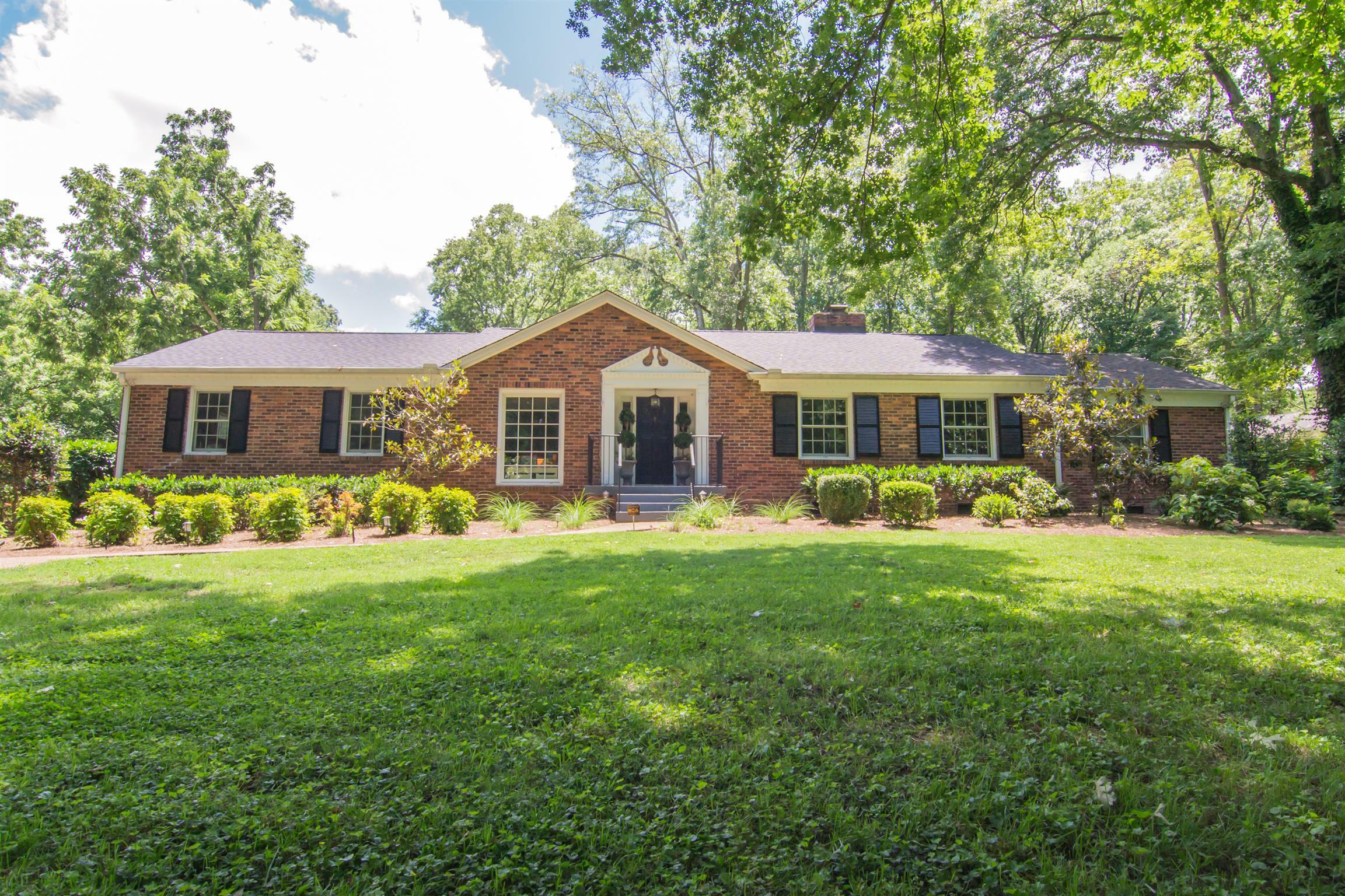 Property Photo: 6329 Bresslyn Rd TN 37205