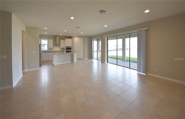 Property Photo:  3290 Kayak Way  FL 32820 
