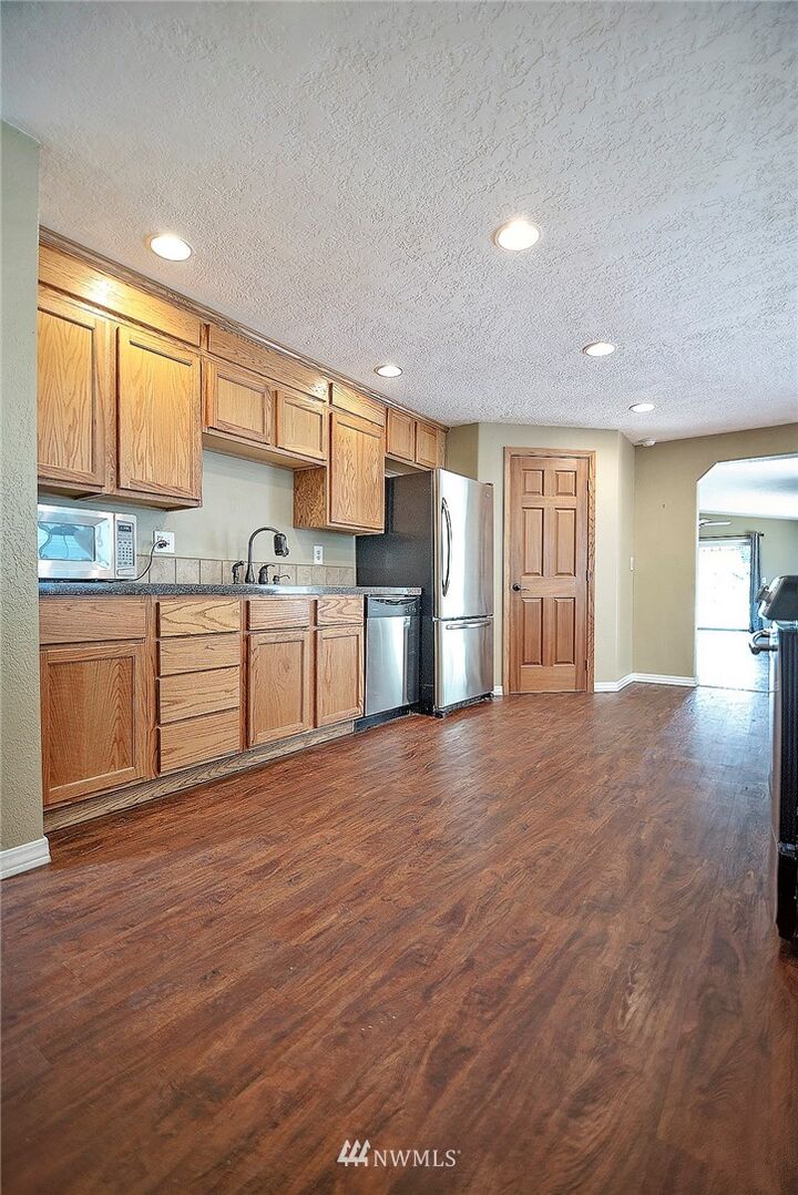 Property Photo: 3141 Pennsylvania Street WA 98632