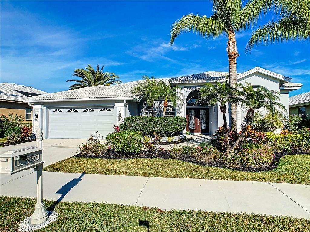 Property Photo:  8957 Huntington Pointe Drive  FL 34238 