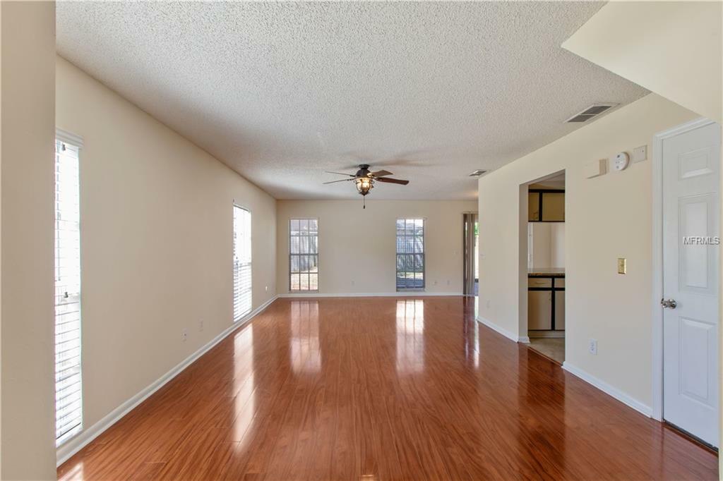Property Photo: 637 Greenglen Lane FL 34684