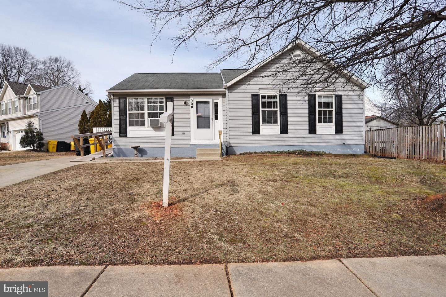Property Photo: 908 Lauren Way MD 21226