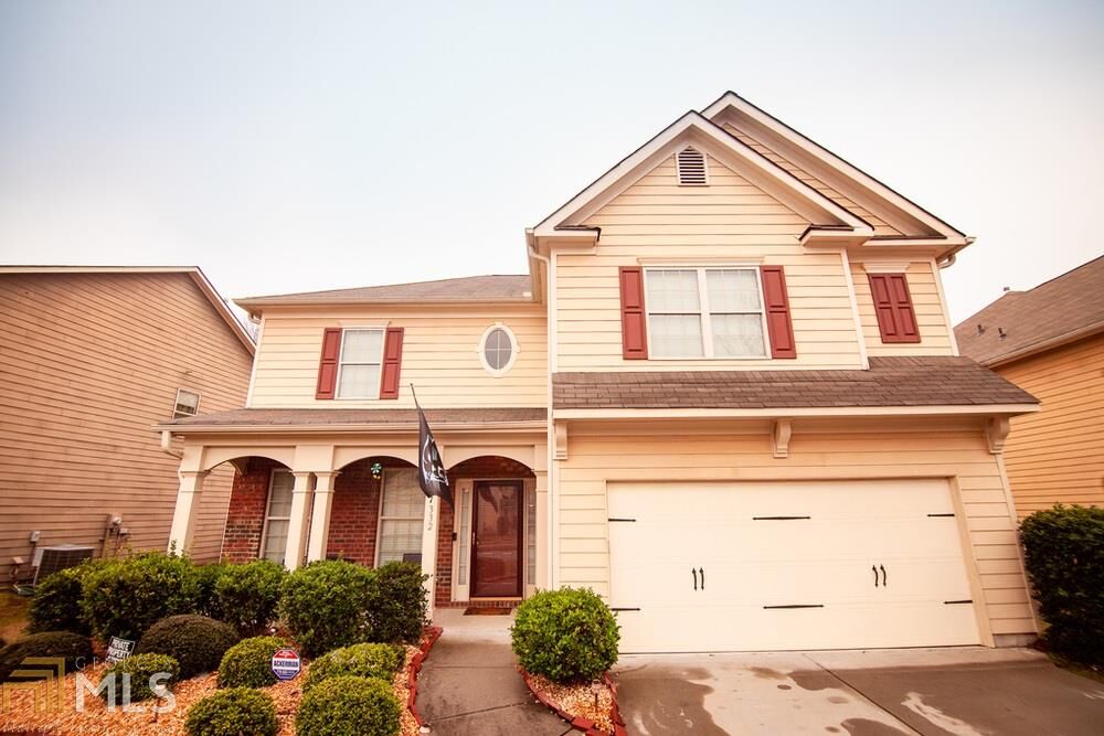 Property Photo:  7332 Blue Jay Way  GA 30291 