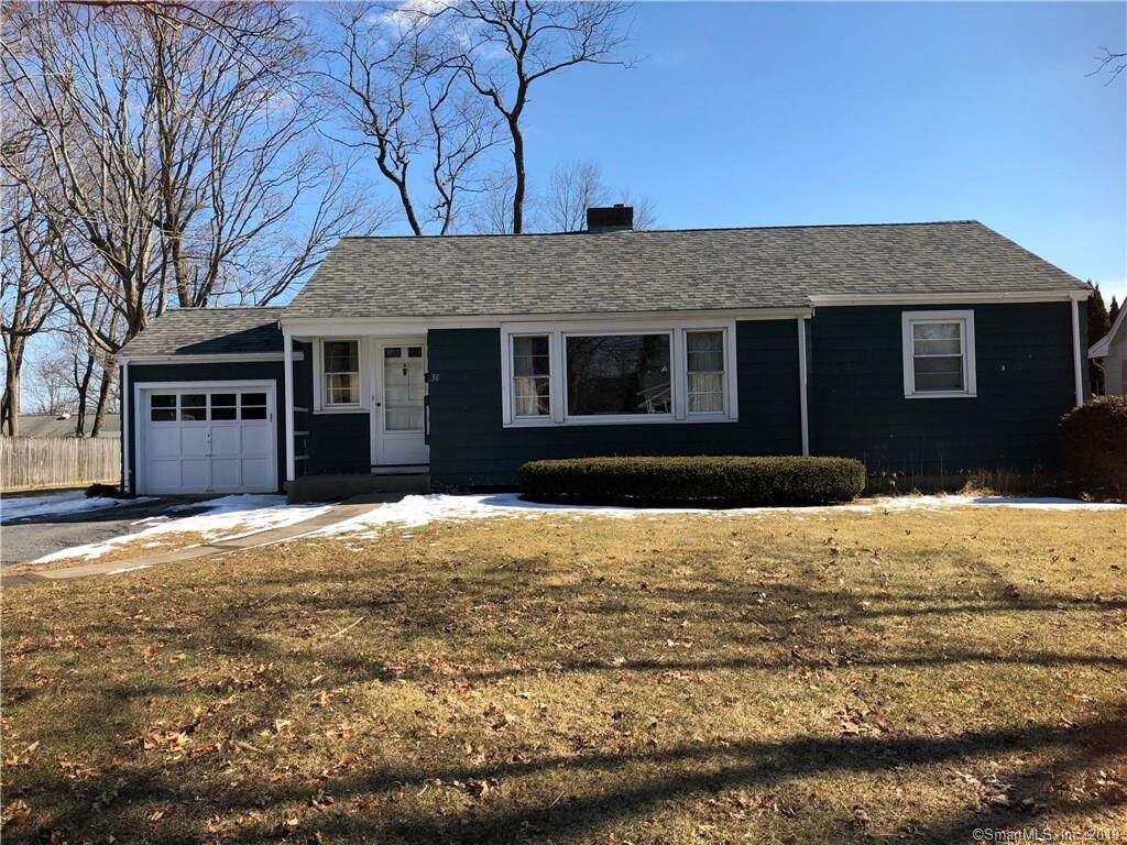 Property Photo:  38 Knollwood Road  CT 06460 