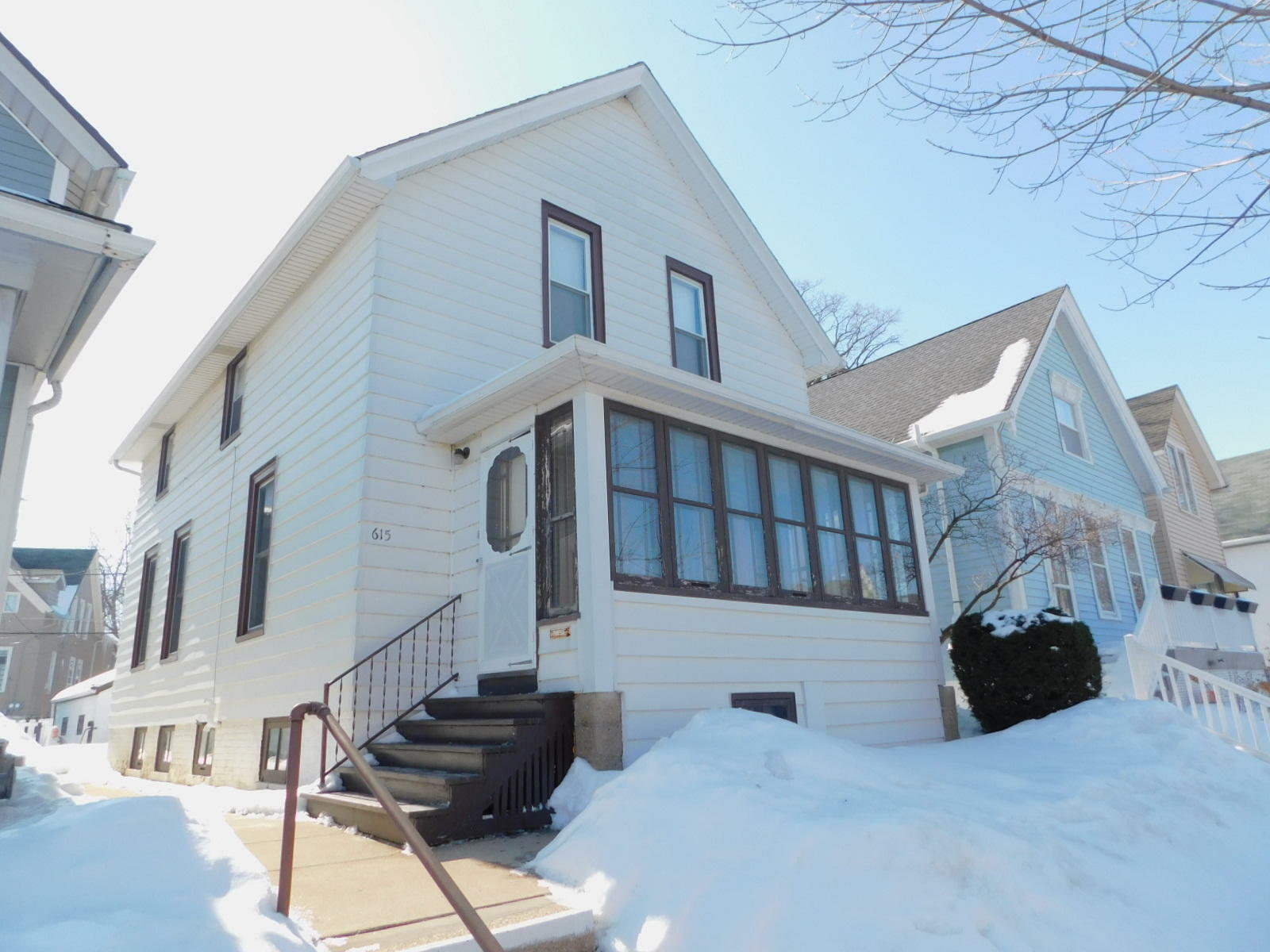 Property Photo:  615 E Potter Ave  WI 53207 