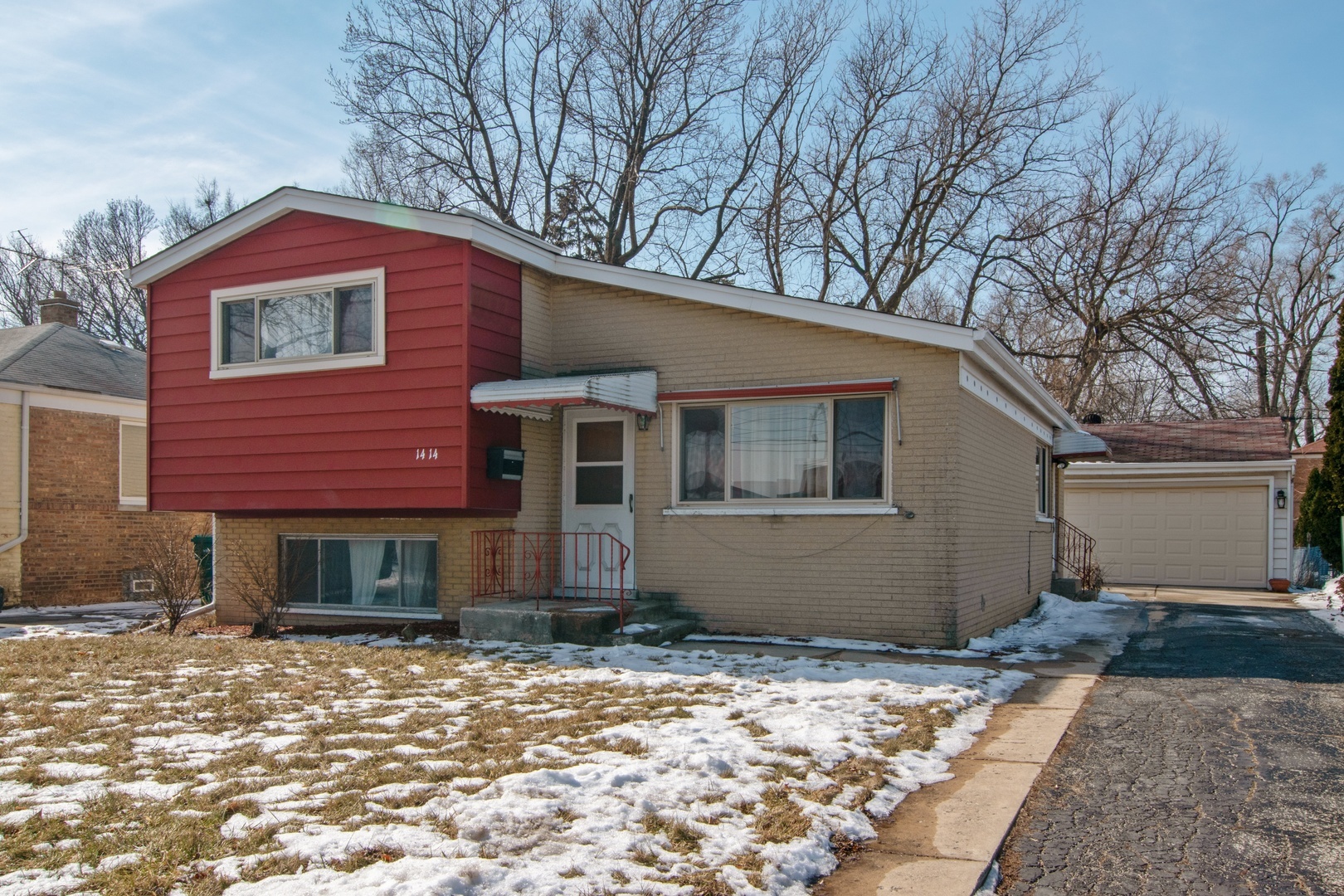 Property Photo:  1414 Gardner Road  IL 60154 